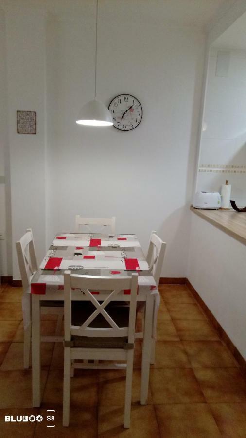 Apartamento Bonito, luminoso, cerca del mar con Parking Tarifa Exterior foto